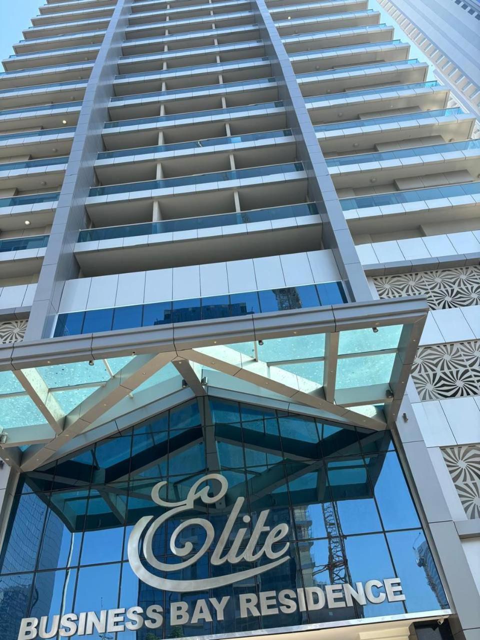 Family At Elite Business Bay Apartment Dubai